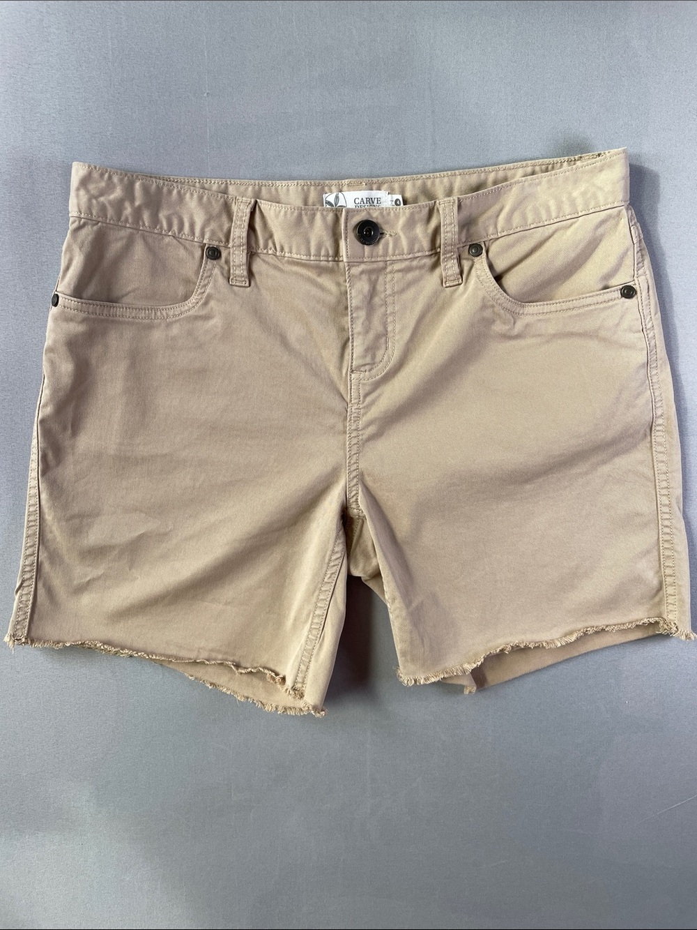 Carve Designs Beige/Tan Frayed Hem Women's Shorts